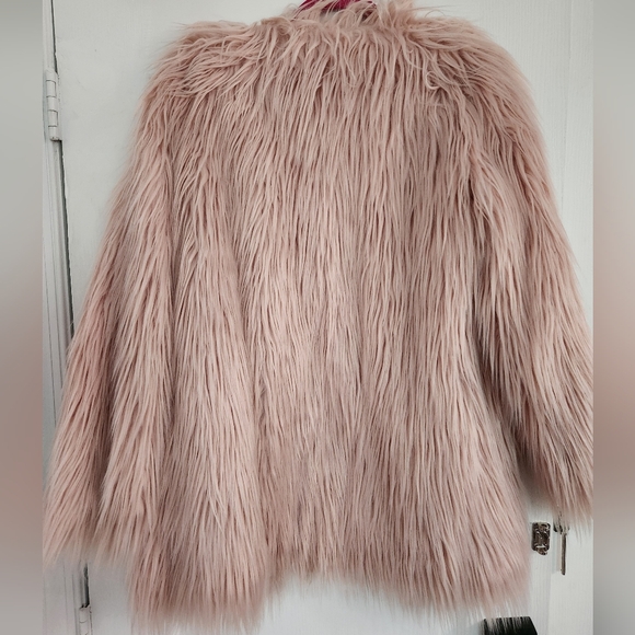 Women's Rose Pink Faux Fur Coat - Picture 3 of 4